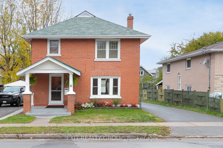 92 Byron Street — photo 1