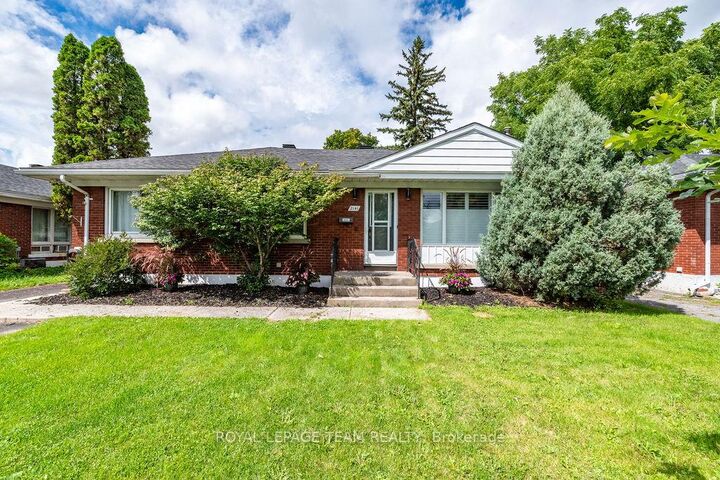 2141 Belair Drive — photo 1