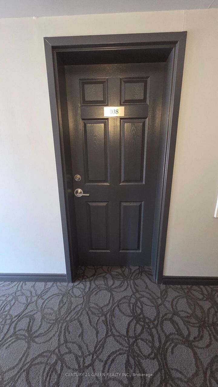 Property Photo: 1479 Maple Avenue 108 ON L9T 0B5