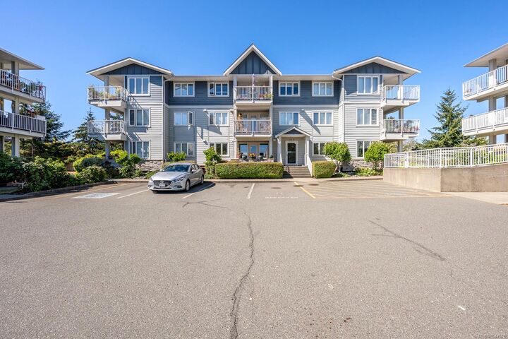 Property Photo: 115 20th St #11 BC V9N 8B1