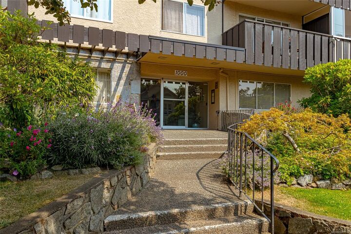Property Photo:  1000 McClure St #101  BC V8V 3E9 