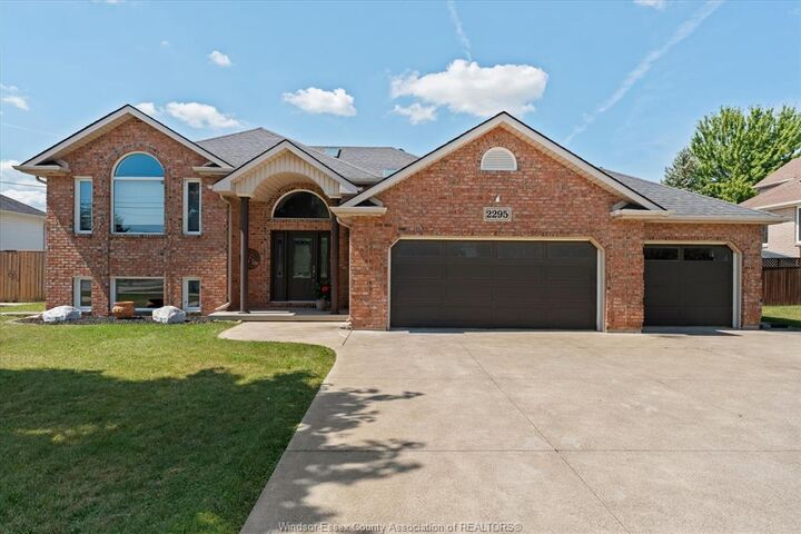 2295 Lesperance Road — photo 1