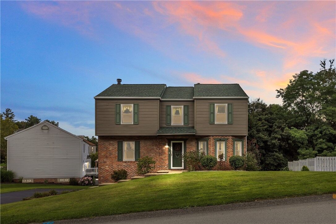Property Photo: 156 Dinwiddie Dr PA 15068