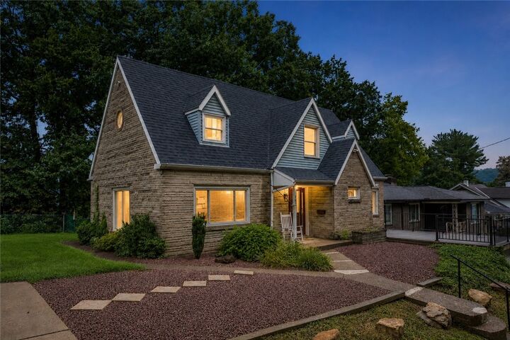 Property Photo:  162 Grandview Way  PA 15022 