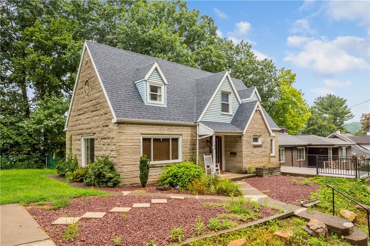 Property Photo: 162 Grandview Way PA 15022