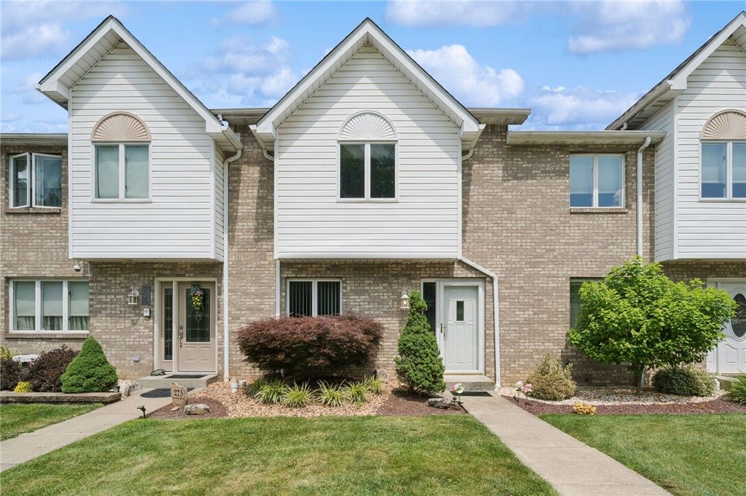 Property Photo:  275 Huntingdon Avenue  PA 15642 