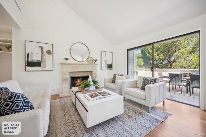 Property Photo:  94 Eucalyptus Knoll Street 94  CA 94941 
