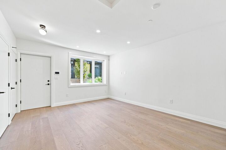 Property Photo: 6166 Granville Street BC V6M 3E3