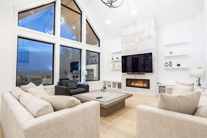Property Photo: 16671 30A Avenue BC V3Z 0P9