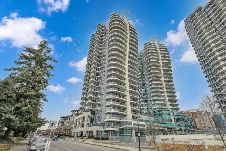 Property Photo: 1500 Martin Street 804 BC V4B 0C2