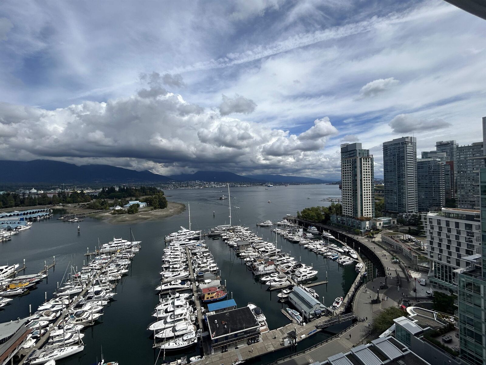 Property Photo:  590 Nicola Street 1901  BC V6G 3J8 