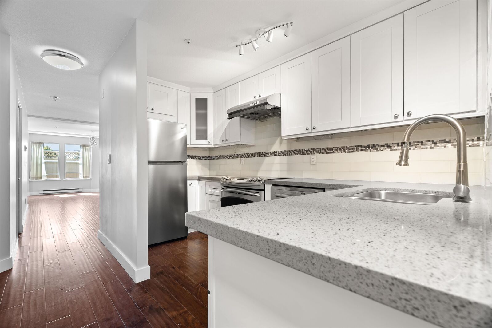 Property Photo: 5723 Balsam Street 211 BC V6M 4B8