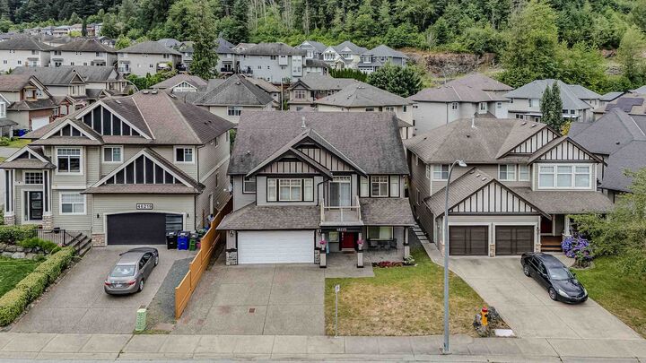 46225 Kermode Crescent — photo 1