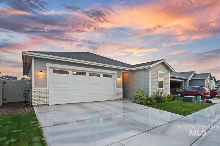 Property Photo:  521 W Learmont St  ID 83642 