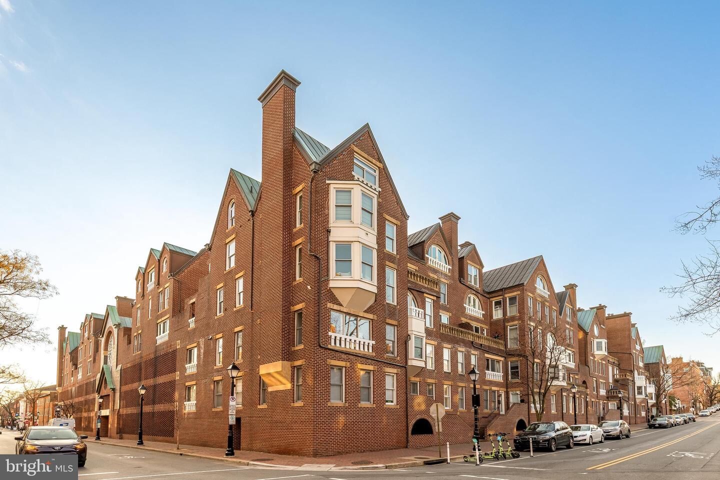 Property Photo:  125 N Lee Street Dh407  VA 22314 