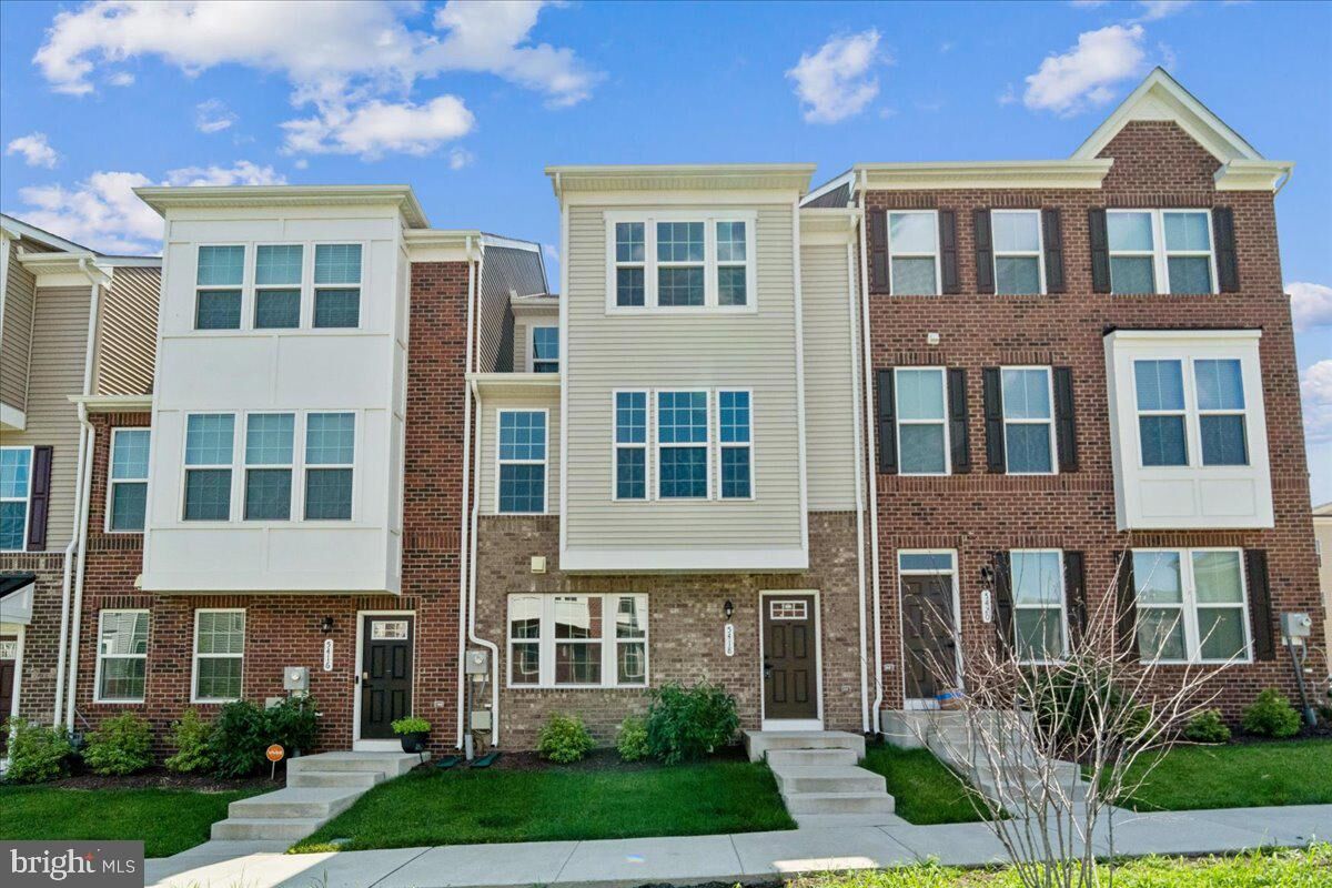 Property Photo:  5418 Manor Park Drive  MD 20772 