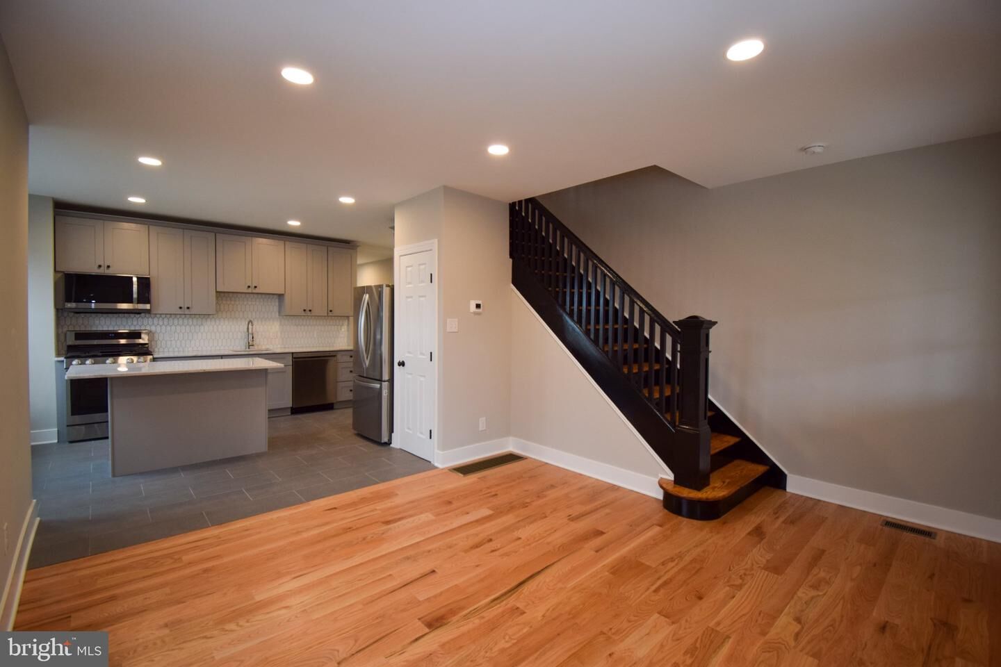 Property Photo: 207 Paxson Avenue PA 19038