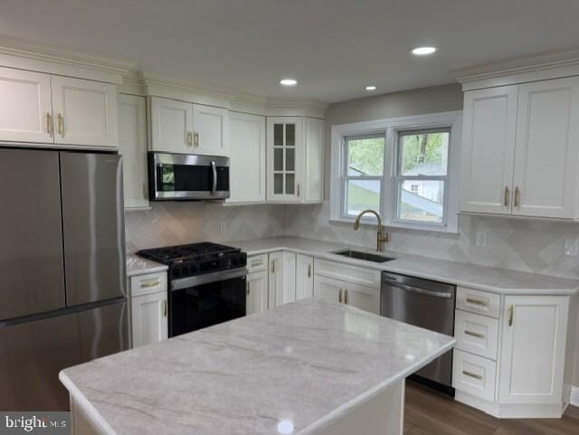 Property Photo: 379 Boxwood Lane NJ 08077