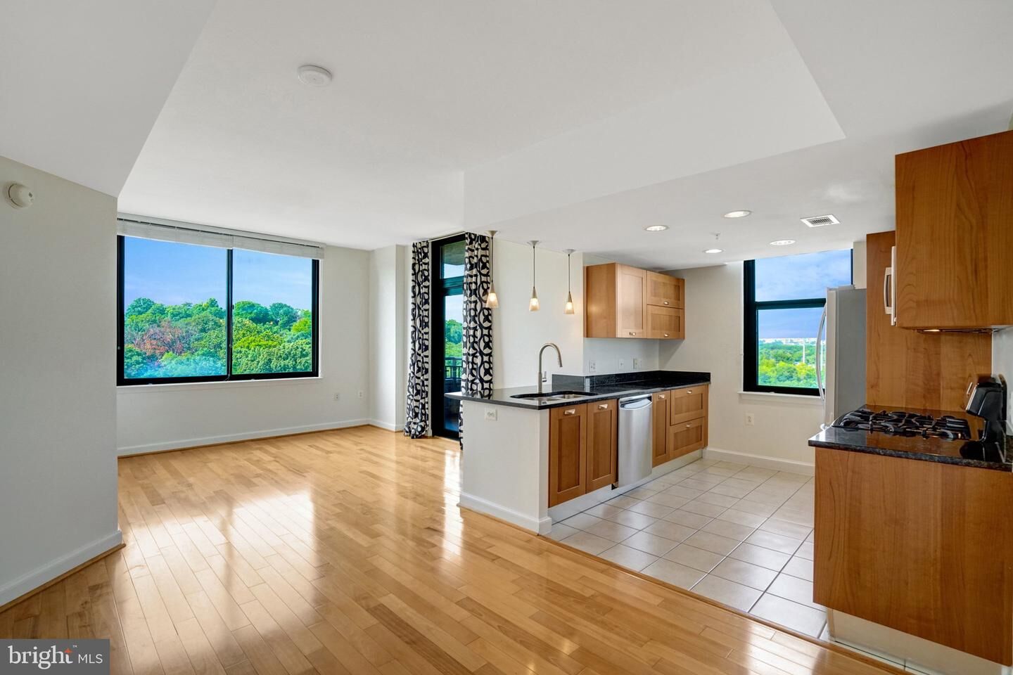 Property Photo:  2451 Midtown Avenue 1319  VA 22303 