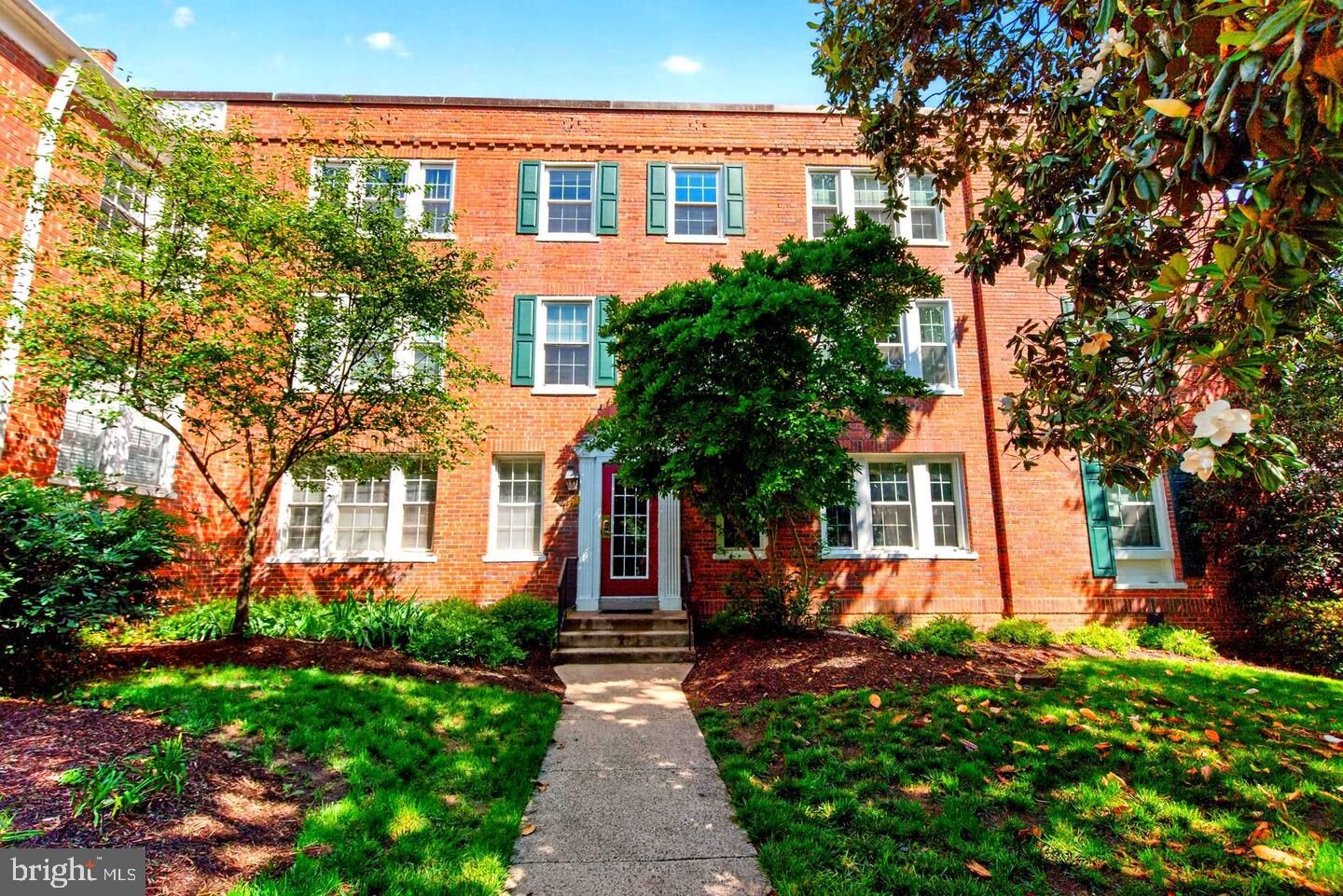 Property Photo:  1811 Key Boulevard 10532  VA 22201 