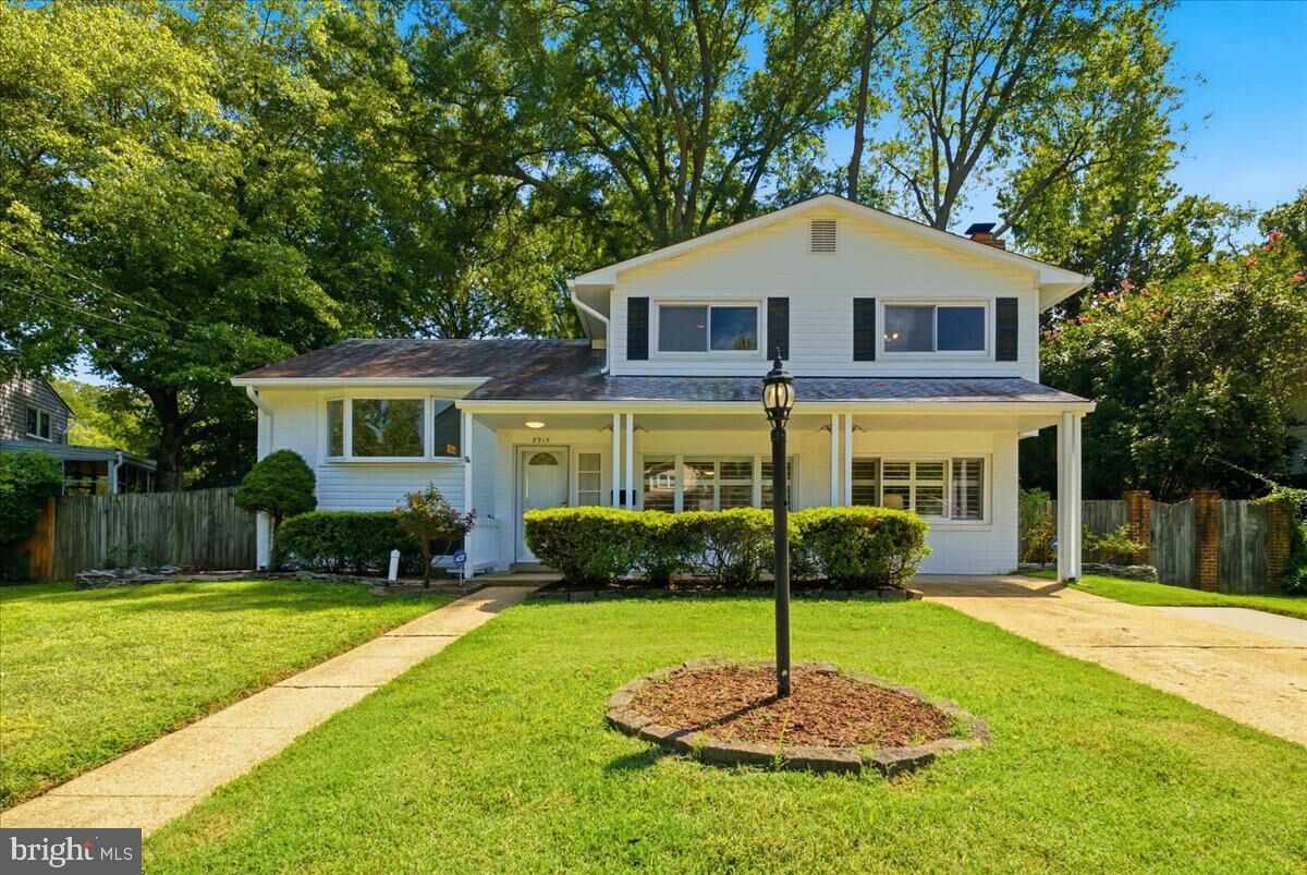 Property Photo:  8915 Battery Road  VA 22308 