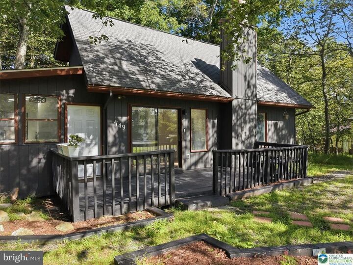 Property Photo:  9205 Westwood Drive  PA 18466 