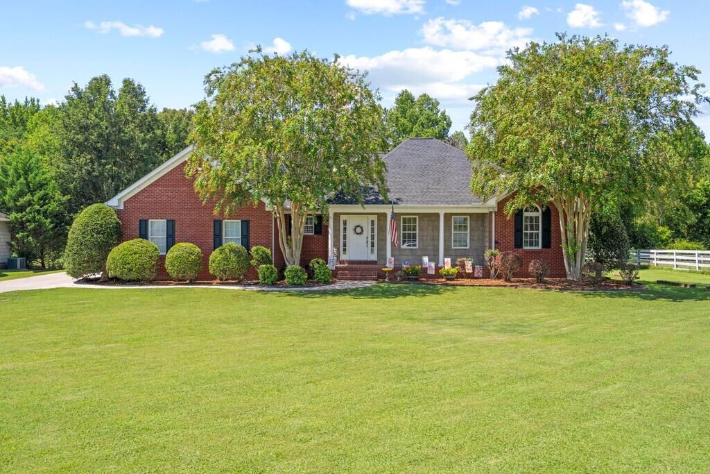 Property Photo: 94 Chandlers Ridge Drive GA 30705