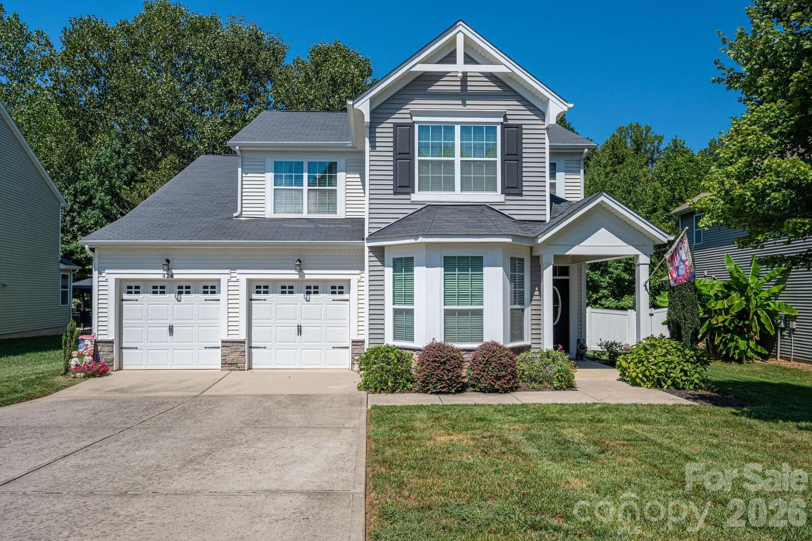 Property Photo:  424 Planters Way  NC 28120 