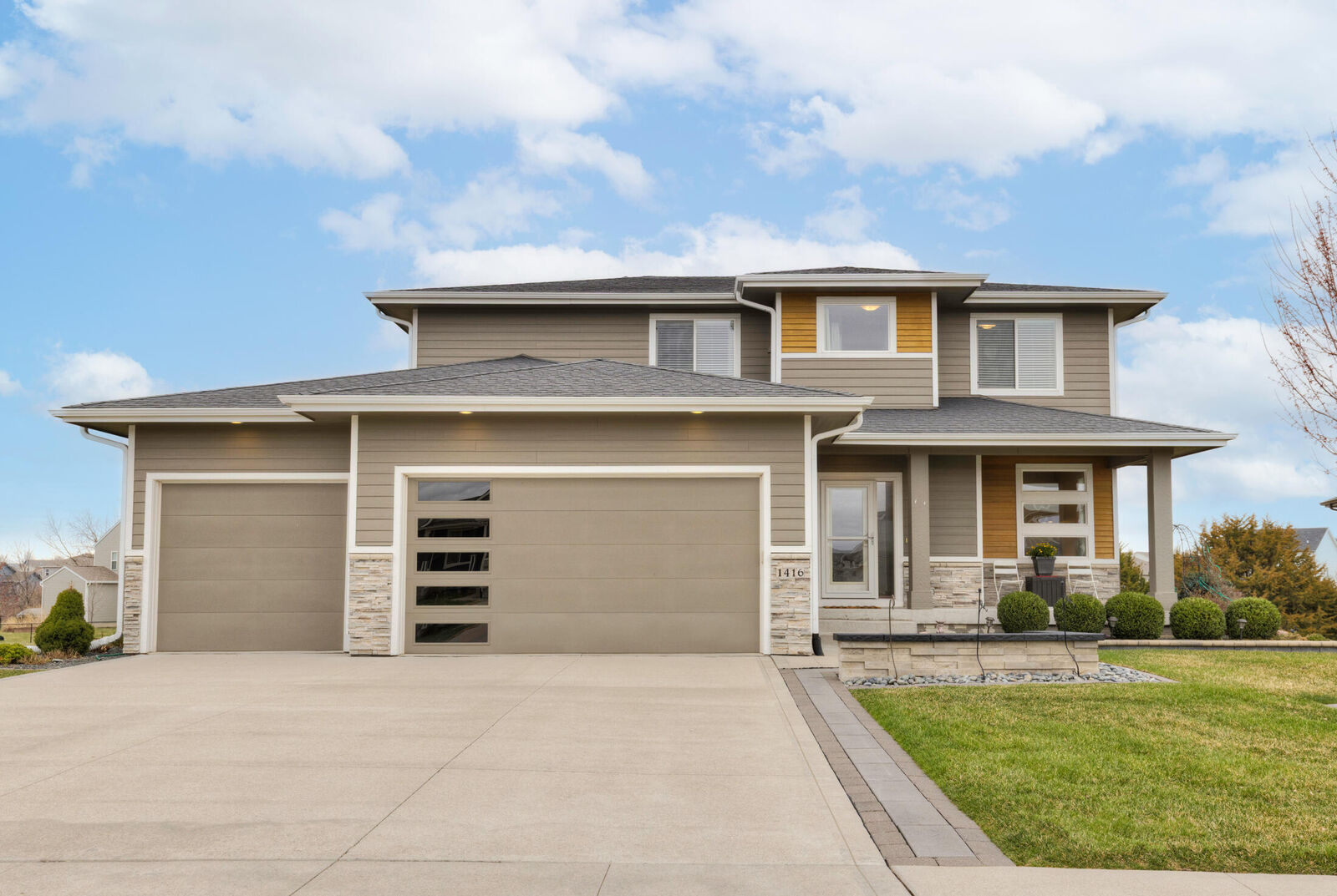 Property Photo:  1416 NW Pine View Circle  IA 50023 