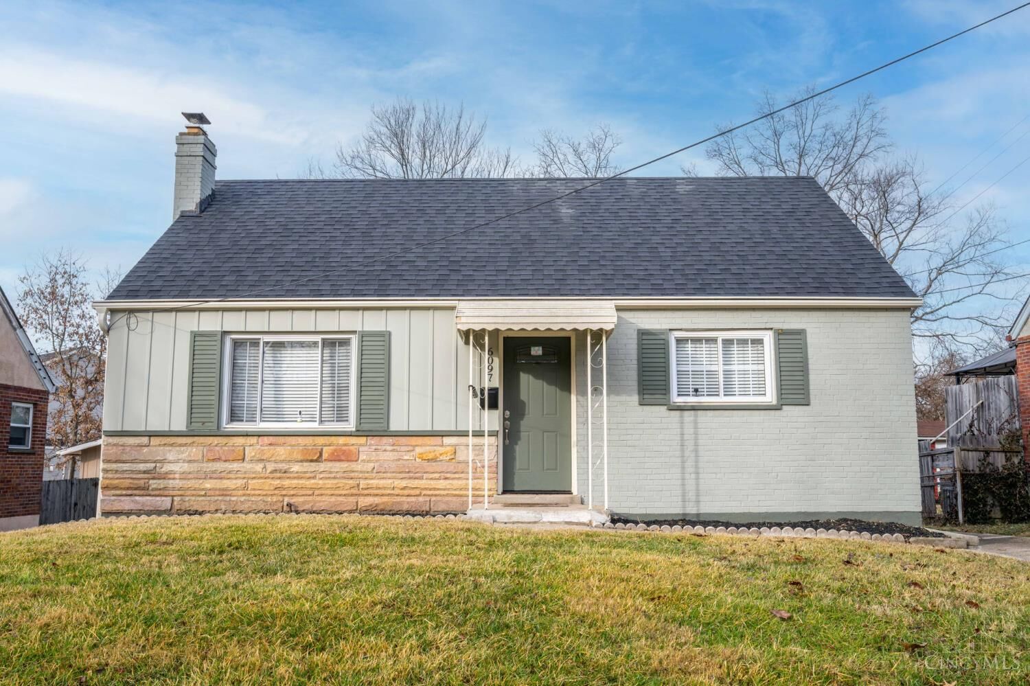 Property Photo:  6097 W Fordham Place  OH 45213 