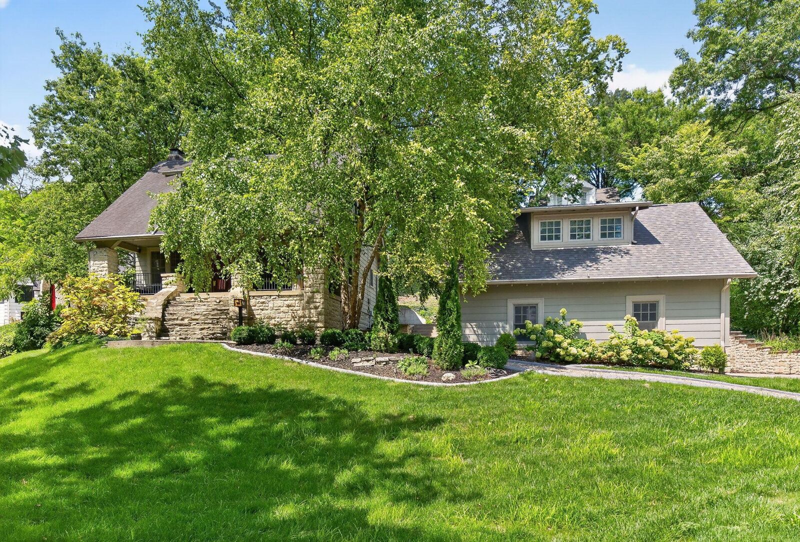 Property Photo:  967 Broadview Avenue  OH 43212 