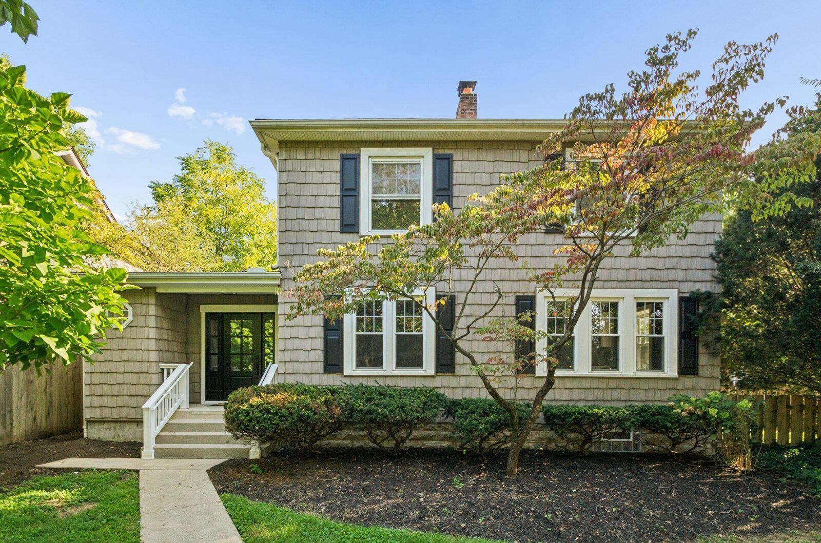 Property Photo:  25 Chatham Road  OH 43214 