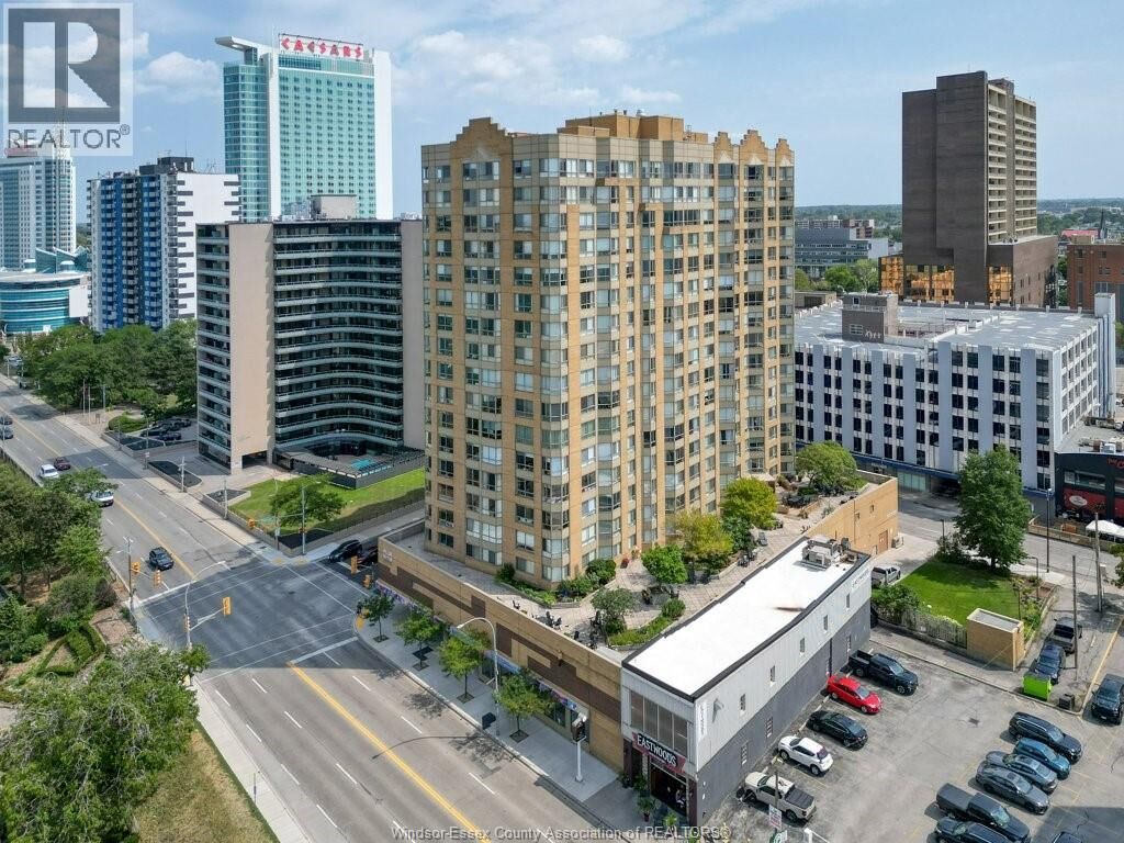 Property Photo:  75 Riverside Drive East 1204  ON N9A 7C4 