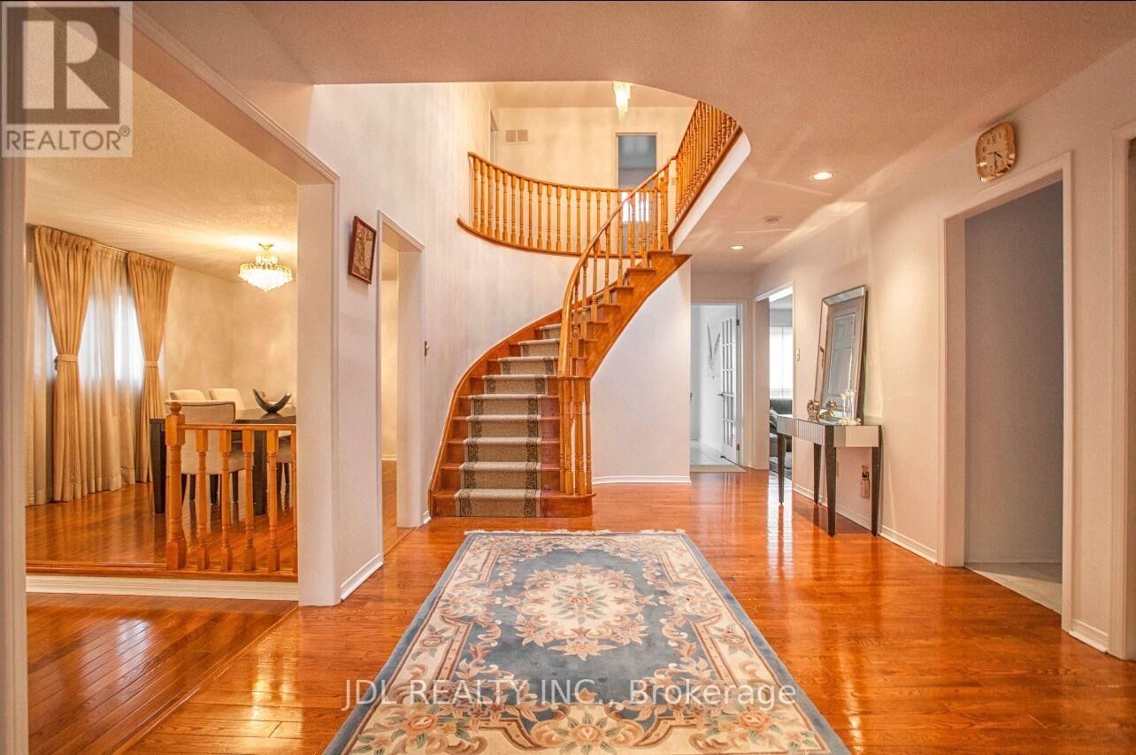 Property Photo: 101 Summerdale Dr Drive ON L6T 6W3