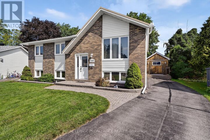 Property Photo:  1305 Brockmount Place  ON K6V 5Z6 