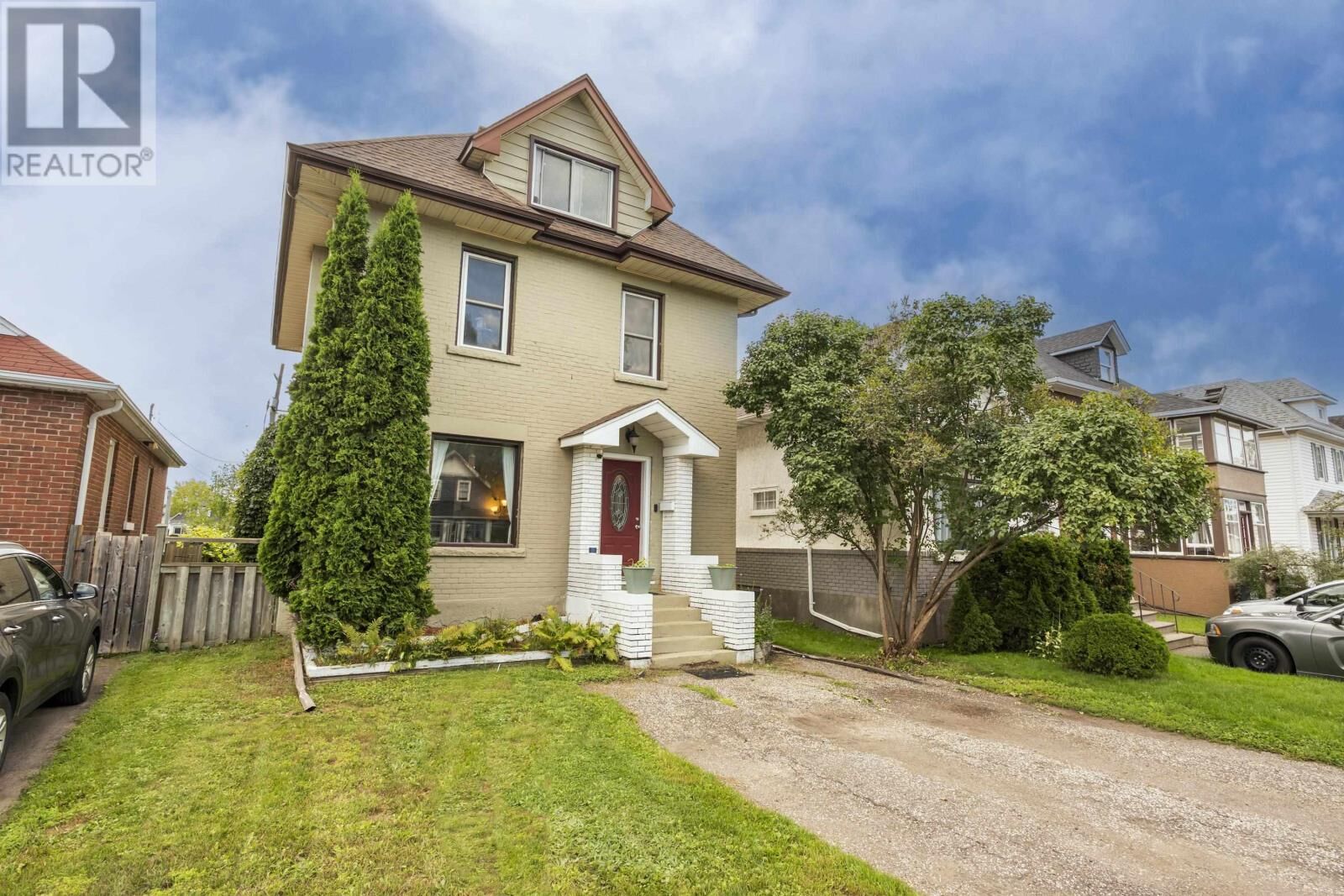 Property Photo:  223 Marks St S  ON P7E 1L9 