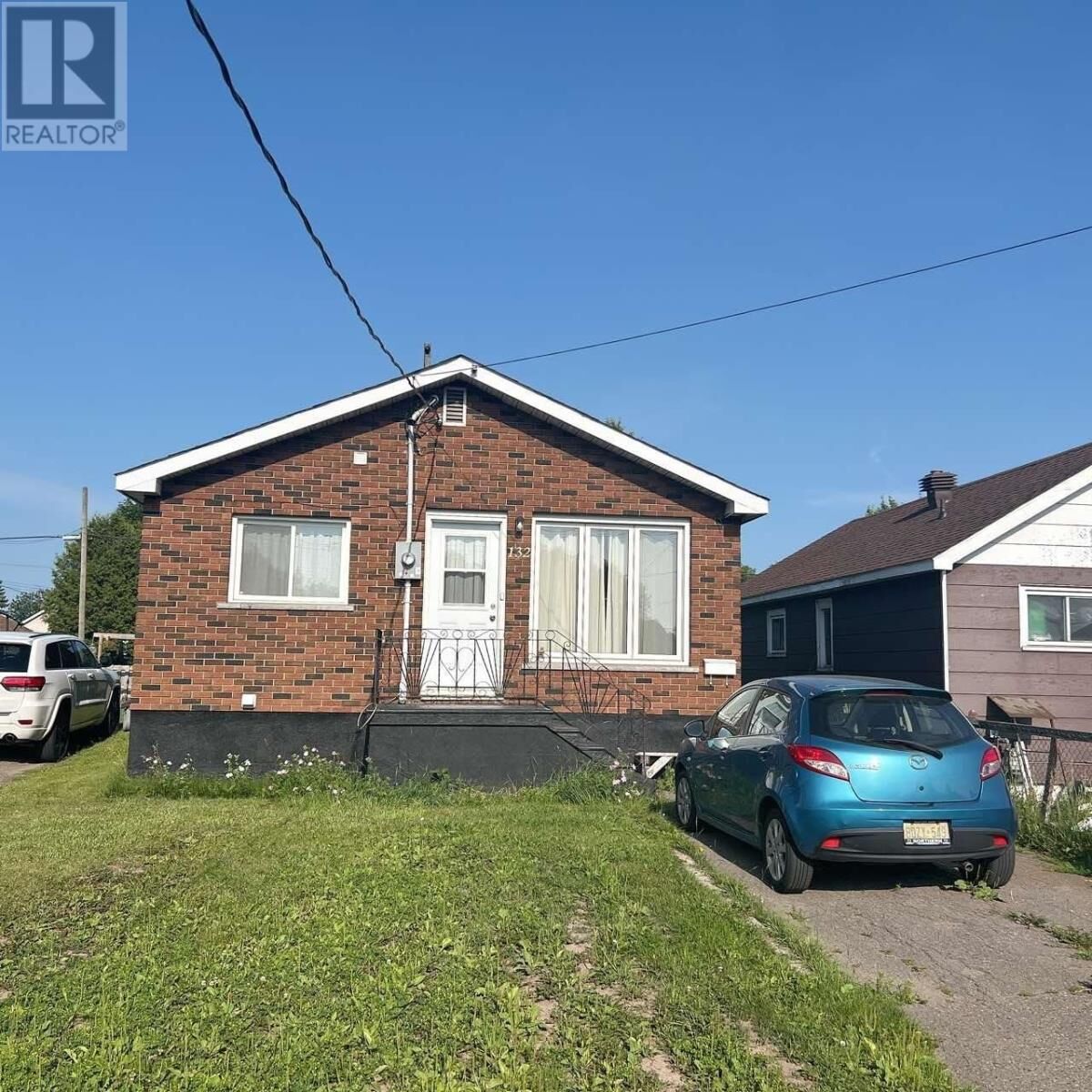 Property Photo:  132 McFadden Ave  ON P6C 4T2 