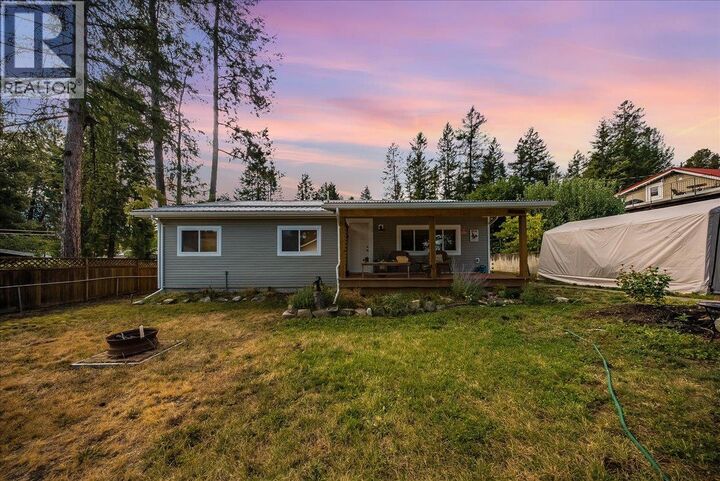 91 Holmes Road — photo 1