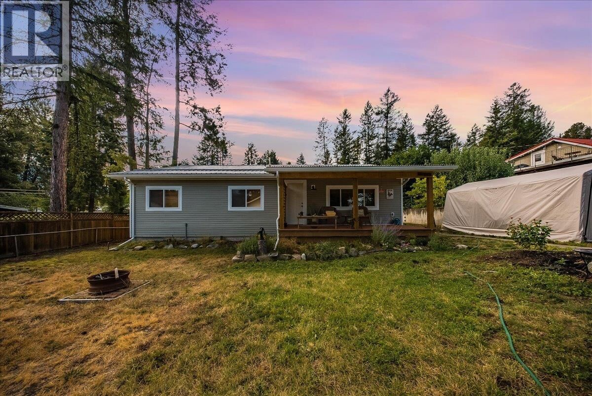 Property Photo: 91 Holmes Road BC V0H 1E0