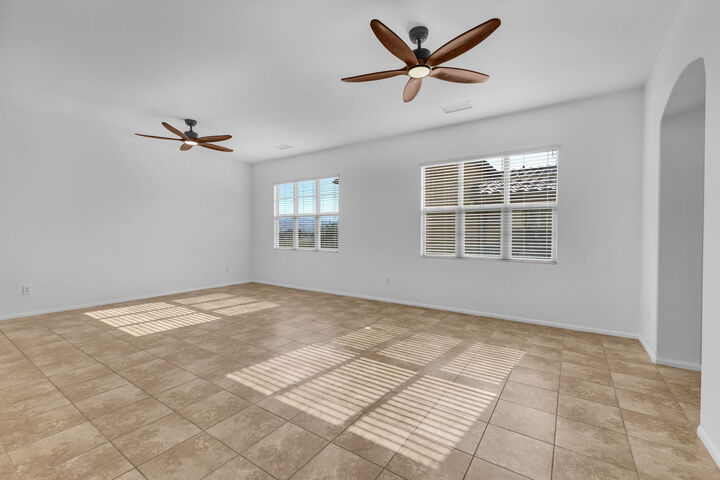 Property Photo: 162 Paseo Bravo CA 92211