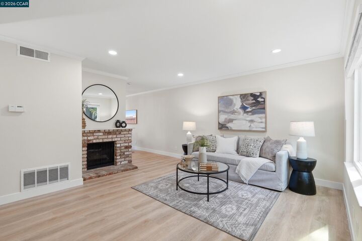 Property Photo:  1571 Schenone Ct A  CA 94521 