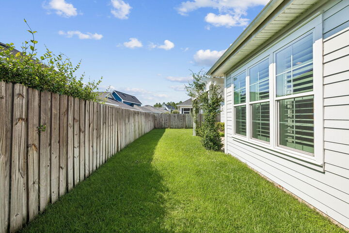 Property Photo:  63 Roundwood Drive  FL 32461 