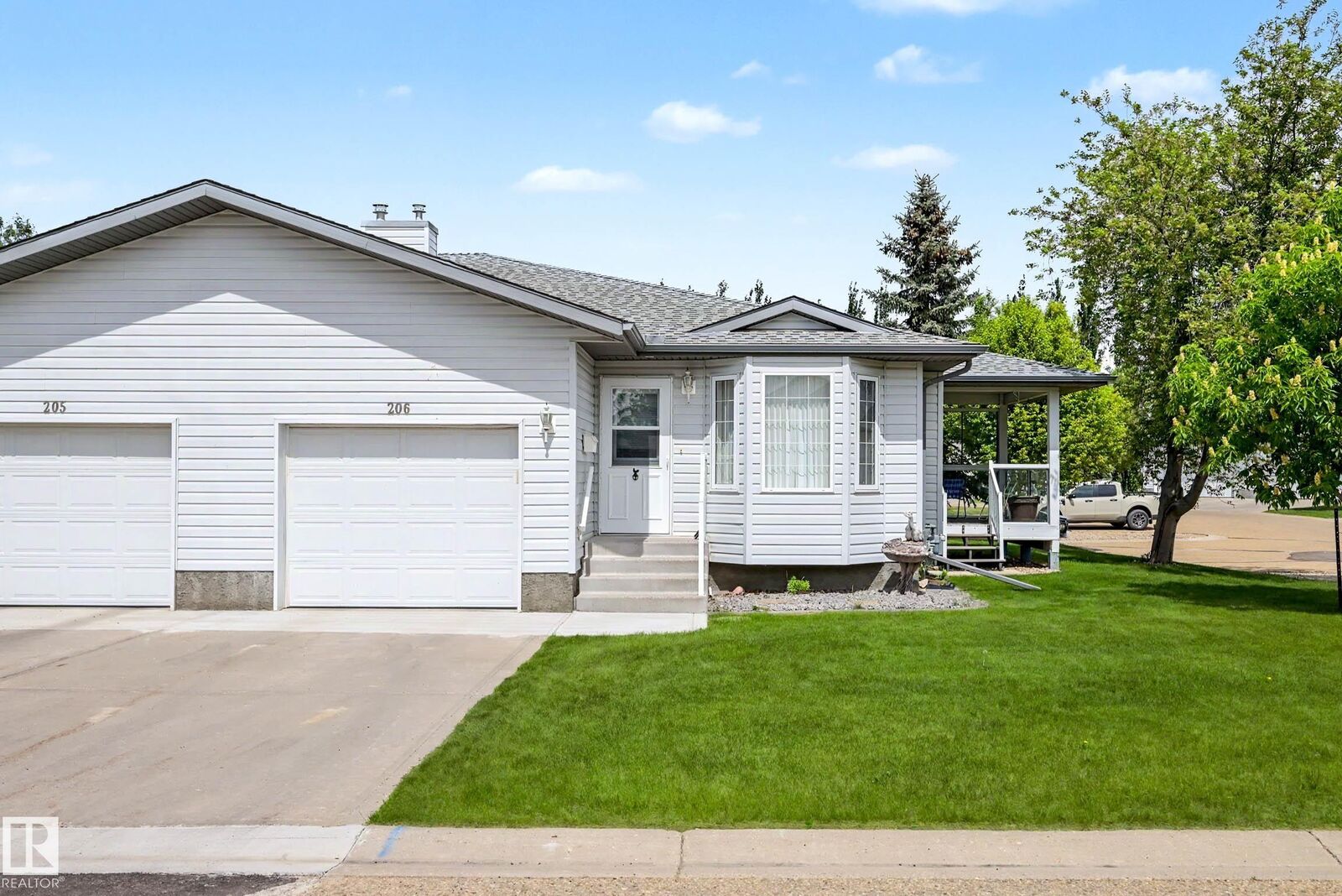 Property Photo:  7000 Northview Drive  AB T9A 3R9 