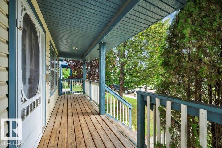 Property Photo:  280 Birchwood Drive  AB T9G 2J1 