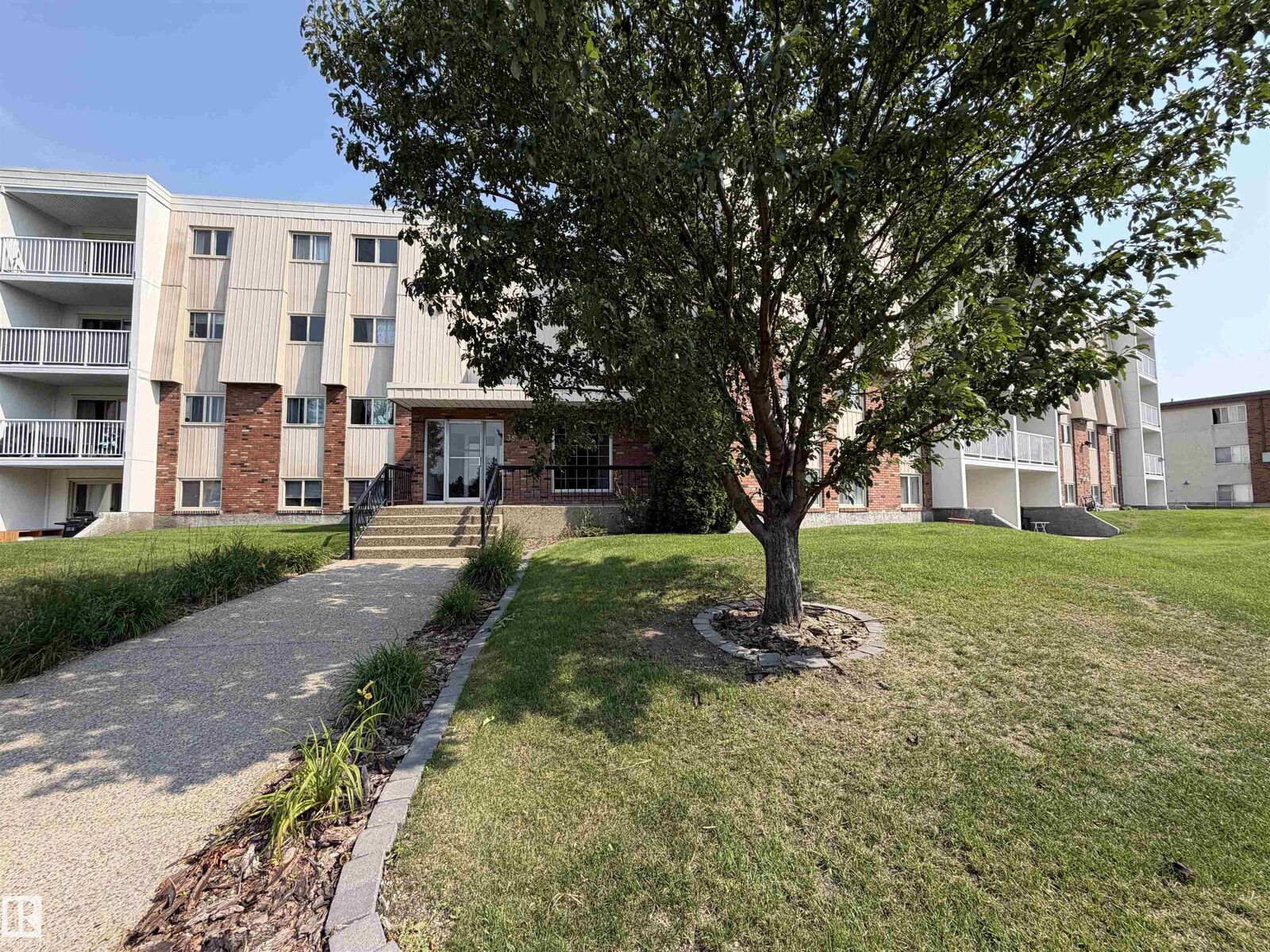 Property Photo:  3835 107 Street NW 304  AB T6J 2N7 