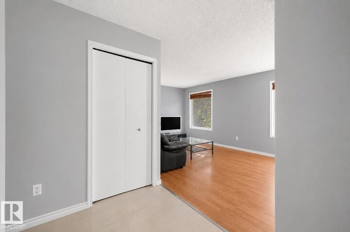 Property Photo:  3908 41 Avenue NW  AB T6L 5M4 