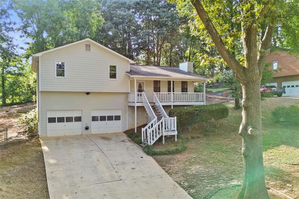 Property Photo: 33 Dalena Way GA 30157