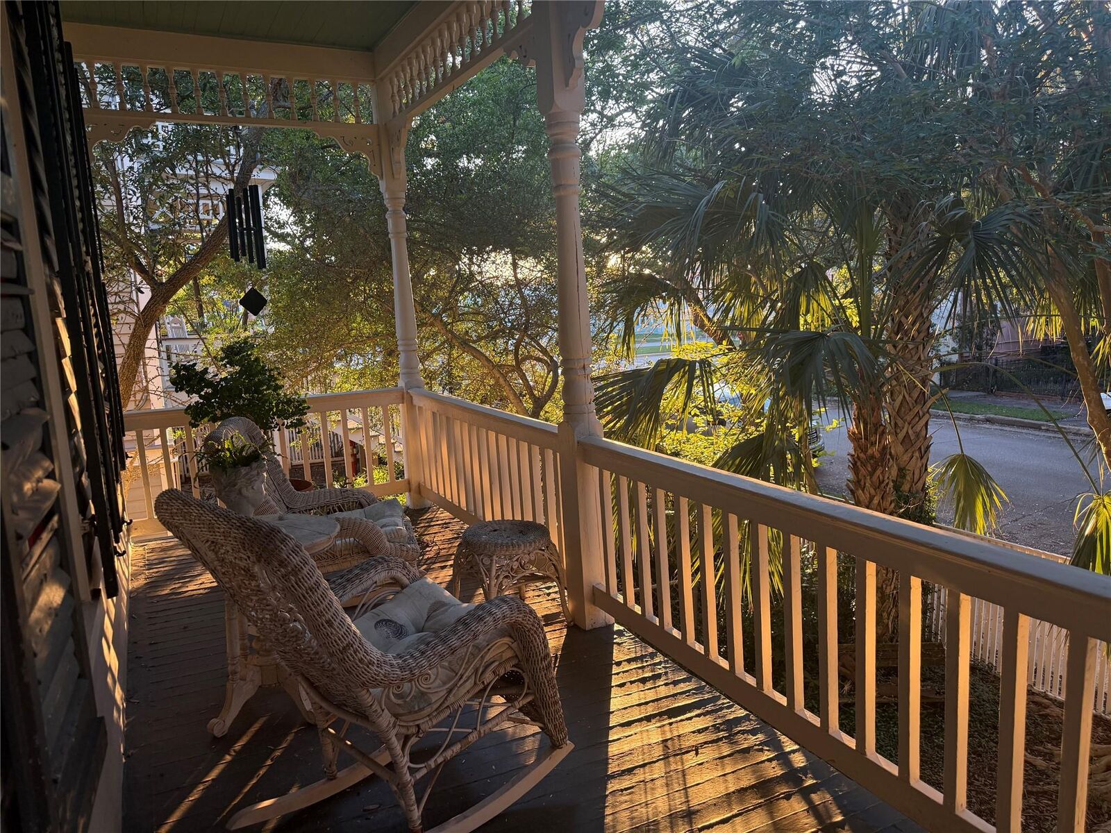 Property Photo:  2419 Avenue L  TX 77550 