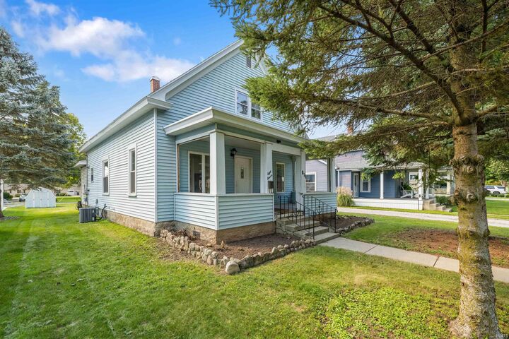 Property Photo: 811 Midway Drive IN 46706
