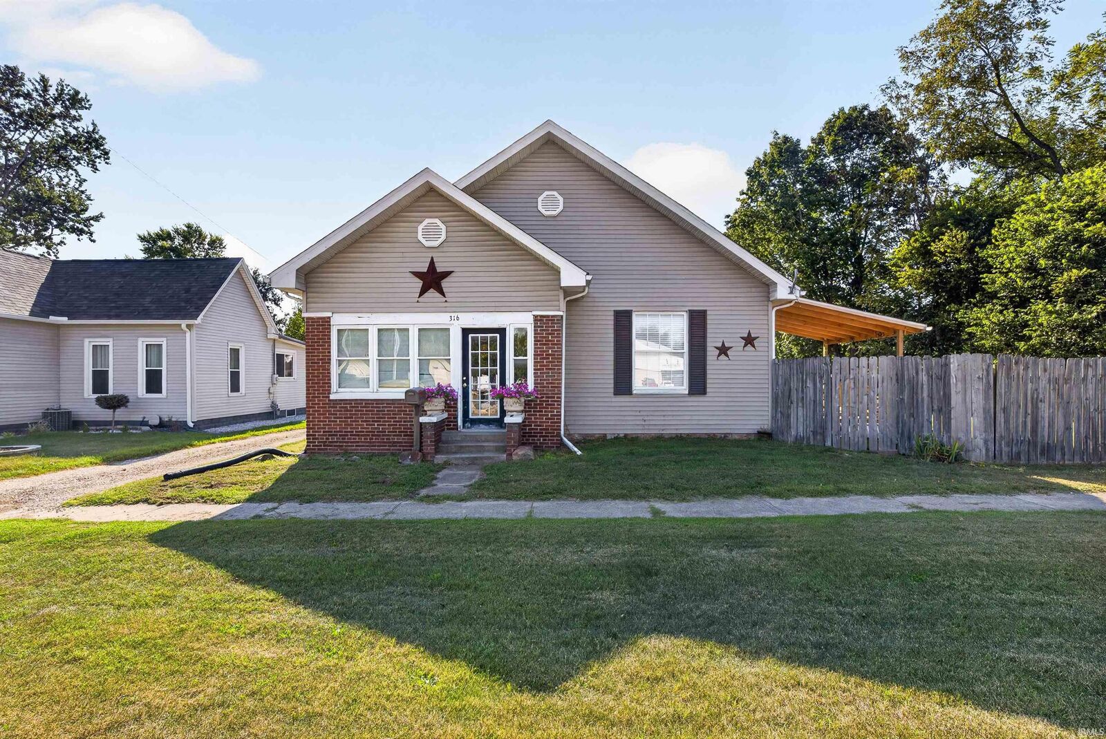 Property Photo: 316 N Canal Street IN 47471